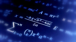 Mathematische Gleichung auf einer Tafel